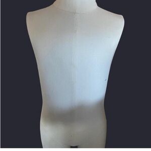 Neutral Tailor's Dress Form Mannequin - Cream